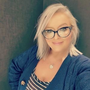 Meet your Posher, Danielle! Shoes, shoes and more shoes coming soon!